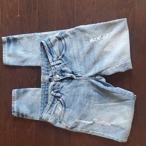 Skinny distressed jeans